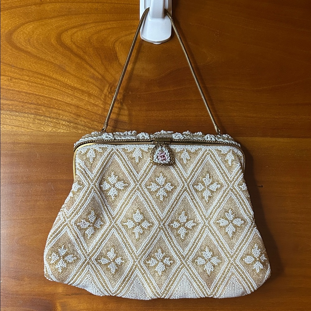 1940-50 Elegant French Beaded Tan and White Handbag